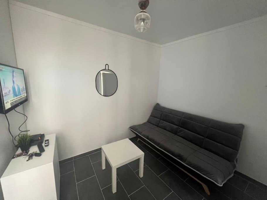Studio Cosy Refait A Neuf Levallois מראה חיצוני תמונה