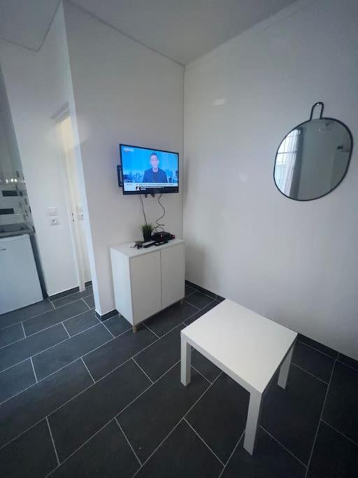 Studio Cosy Refait A Neuf Levallois מראה חיצוני תמונה