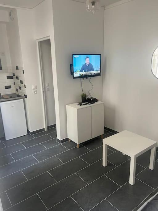 Studio Cosy Refait A Neuf Levallois מראה חיצוני תמונה
